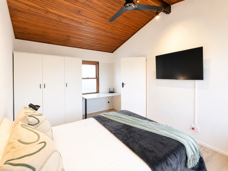 To Let 1 Bedroom Property for Rent in Loevenstein Western Cape